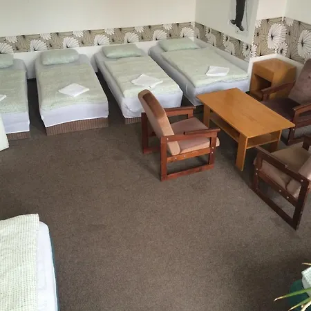 Hotel Charles Square 3*