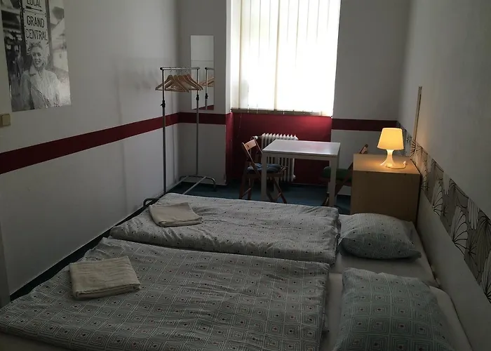 Szálloda Charles Square